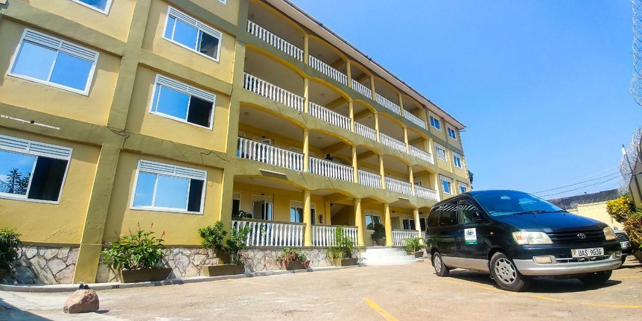 Karibu Bb Suites Entebbe Eksteriør bilde